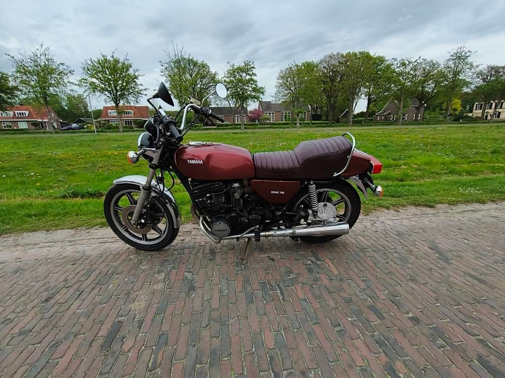 Toffe Yamaha XS 750 . Onderdelen cafe racer scrambler ., Ophalen