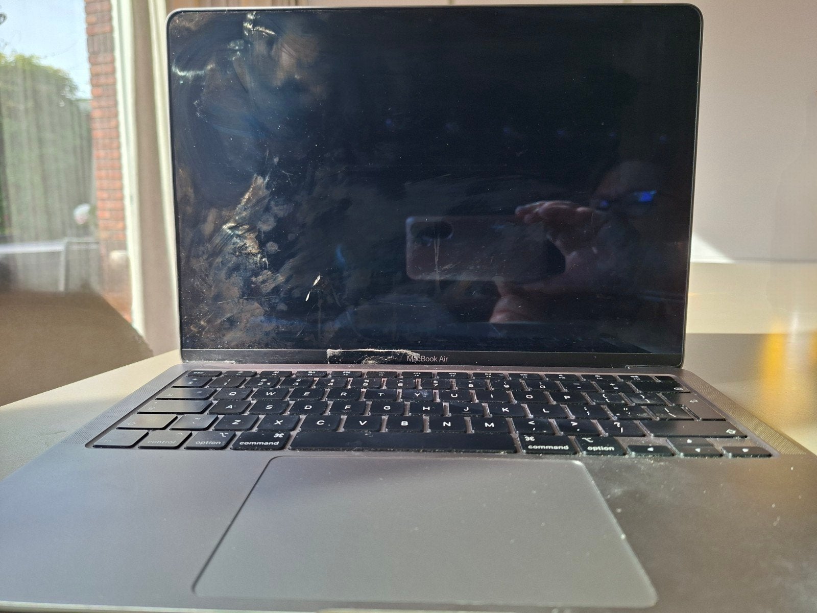 MacBook Air A2172 kapot scherm (fabrieksinstelling), 256 GB, Overige groottes, Ophalen of Verzenden, Niet werkend