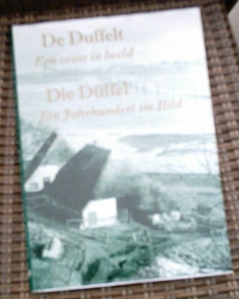 De Duffelt. Een eeuw in beeld. ISBN 9080274615. , Ophalen of Verzenden, Zo goed als nieuw