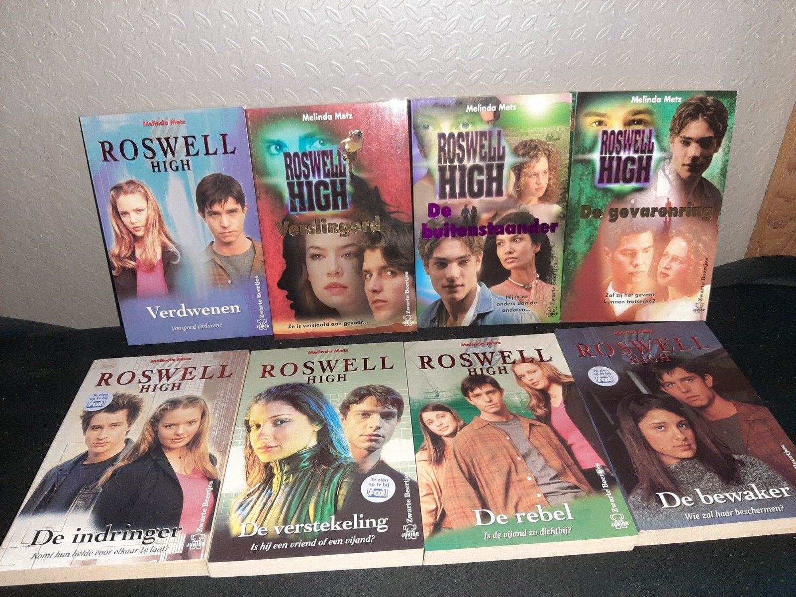 Roswell High boekenreeks - 8 delen van Melinda Metz, Boeken, Ophalen of Verzenden, Gelezen
