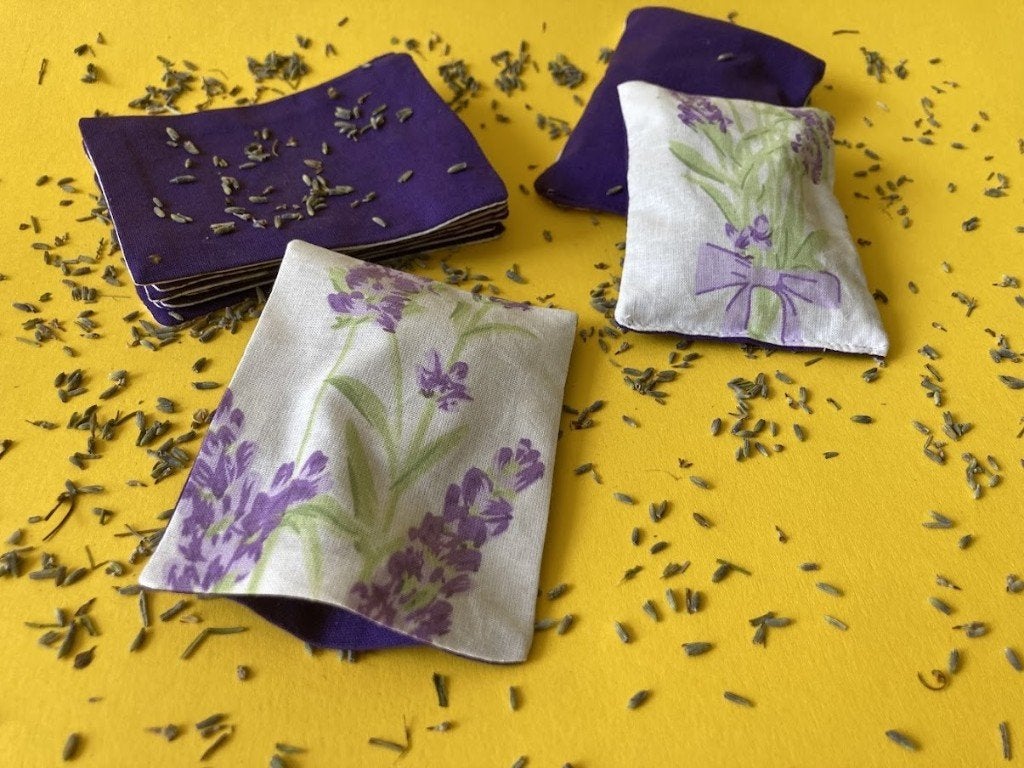 Handgemaakt lavendelzakje, Nieuw, Ophalen of Verzenden, Klassiek, Natuurlijk materiaal