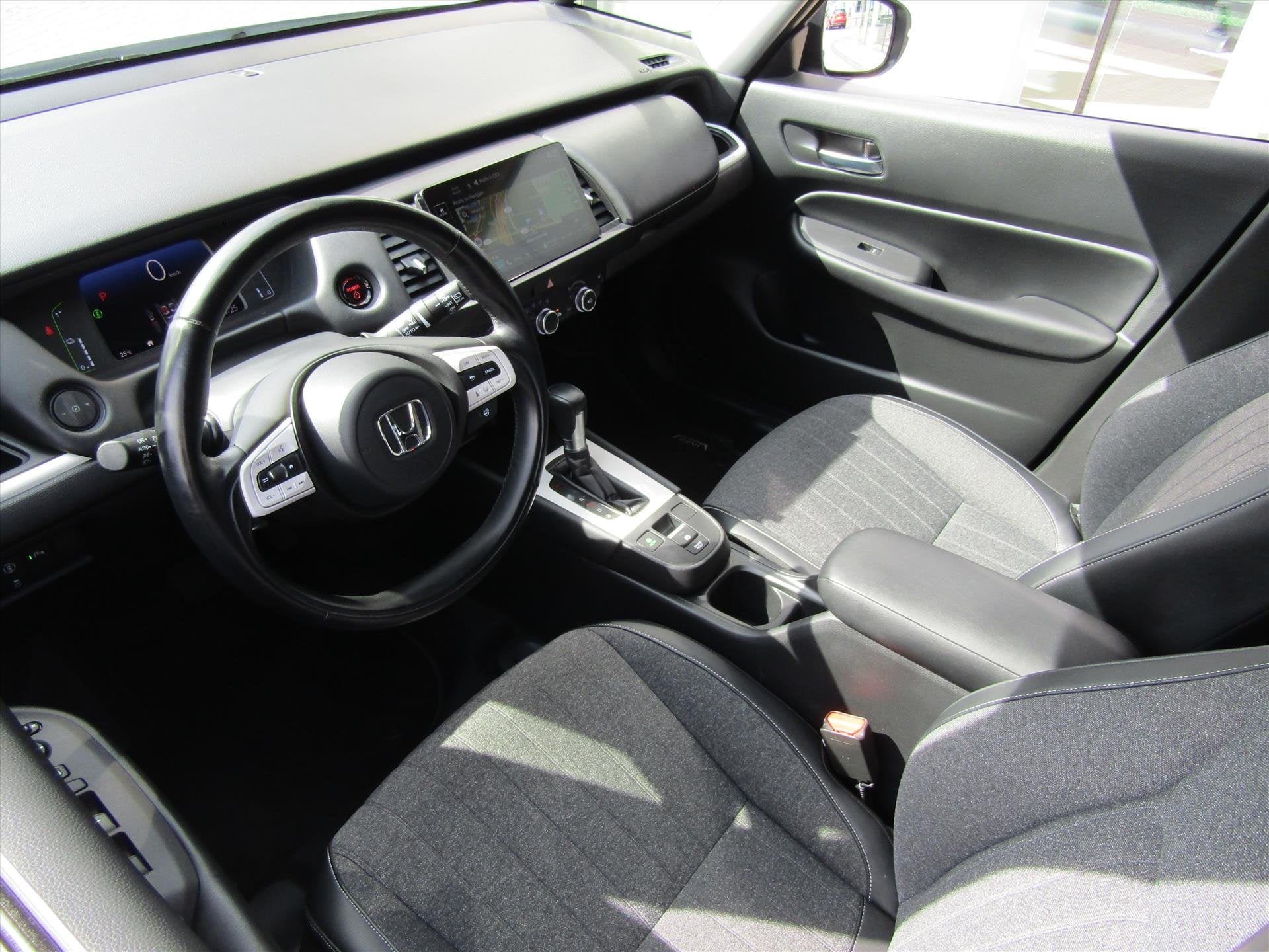 Honda Jazz 1.5 i-MMD 109pk Hybrid CVT, Auto's, Honda, Automaat, Dealer onderhouden, Metallic lak, Leder en Stof
