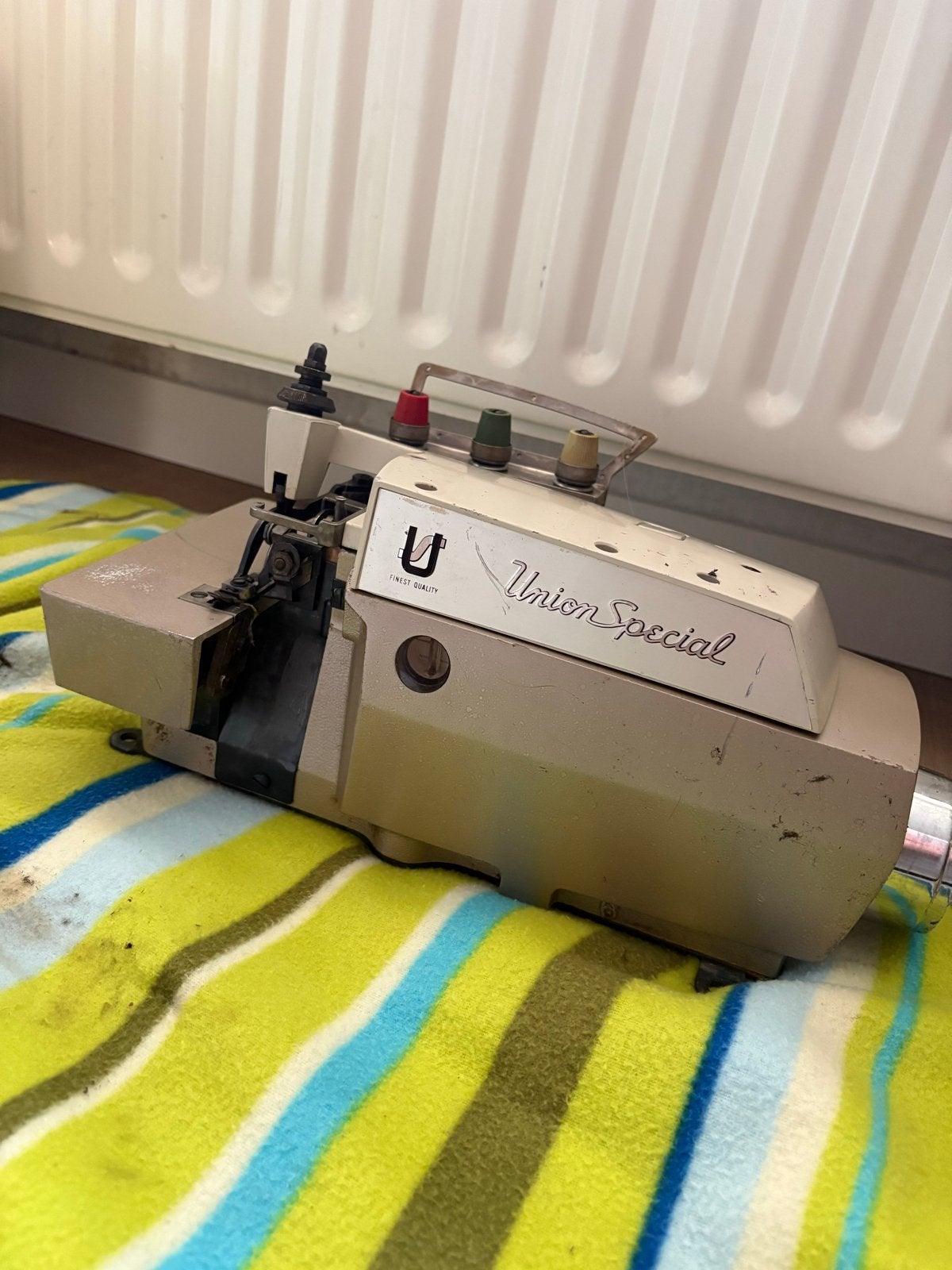 2 Union Special Industriële Lockmachine - Gebruikt, Gebruikt, Lockmachine, Industrieel, Ophalen