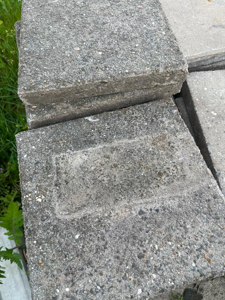 Ongeveer 50 tegels 30x30, Tuin en Terras, Tegels en Klinkers, Ophalen, Zo goed als nieuw, Beton, Terrastegels