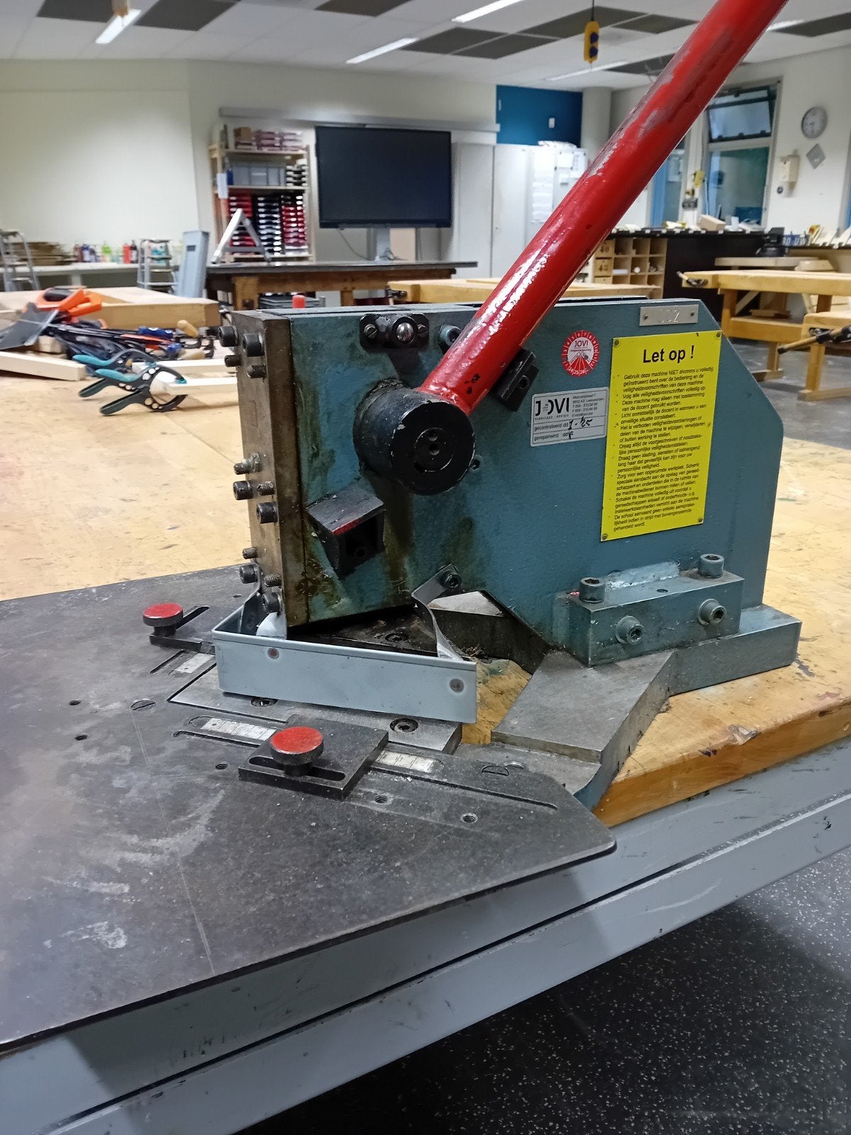 Uithoekschaar, Ophalen, Gebruikt, 1200 watt of meer, Afkortzaag