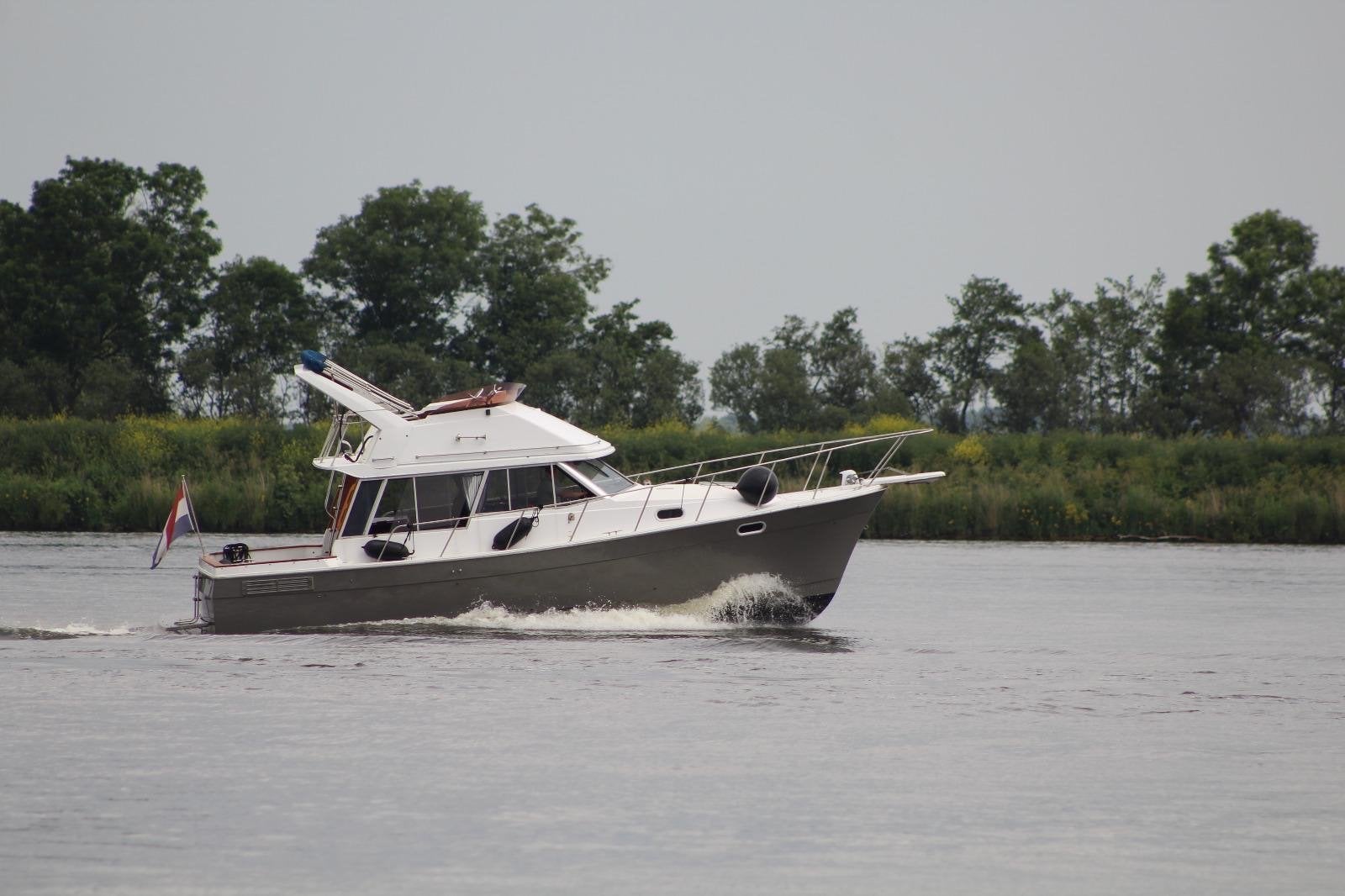 Te koop Bayliner 3288, Watersport en Boten, Overige merken, Gebruikt, Binnenboordmotor, Diesel