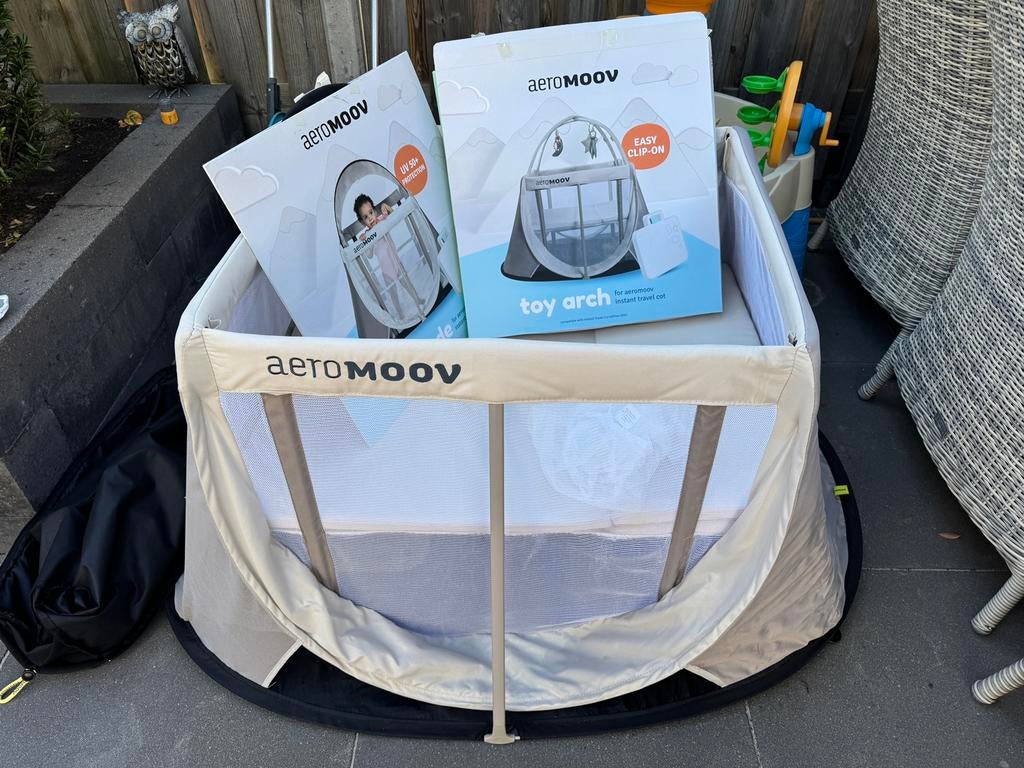 Aeromoov campingbedje met veel extra’s, Kinderen en Baby's, Babywiegjes en Ledikanten, Ophalen, Zo goed als nieuw, Reisbedje