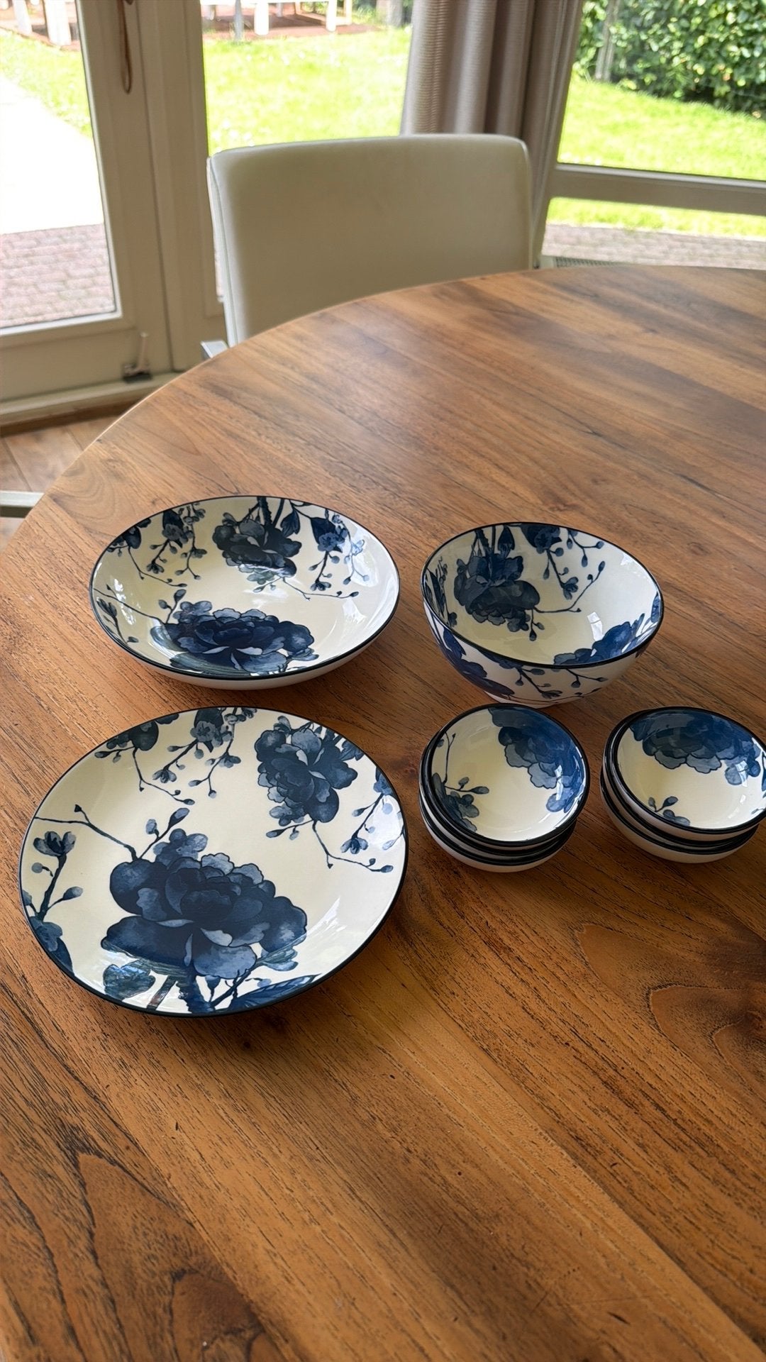 Gusta Servies Set - Blauw Bloemenpatroon peony bleu, Keramiek, Ophalen of Verzenden, Zo goed als nieuw, Overige stijlen