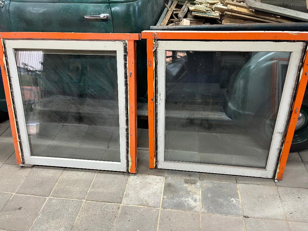 3x Kozijn, Doe-het-zelf en Verbouw, Kozijnen en Schuifpuien, Gebruikt, Raamkozijn, Inclusief glas, 75 tot 150 cm