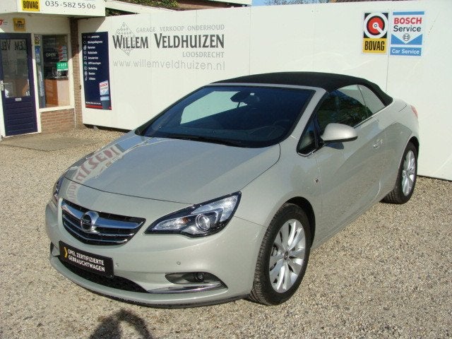 Opel Cascada 1.4 TURBO MOOIE DEALER AUTO, Voorwielaandrijving, Dealer onderhouden, 15 km/l, Zwart