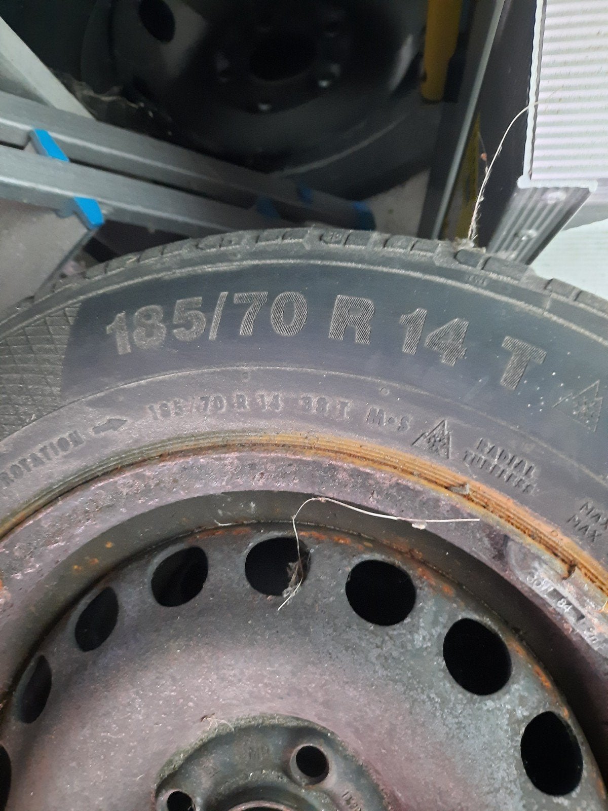 Velgen met banden opel corsa 2010, Ophalen, Gebruikt