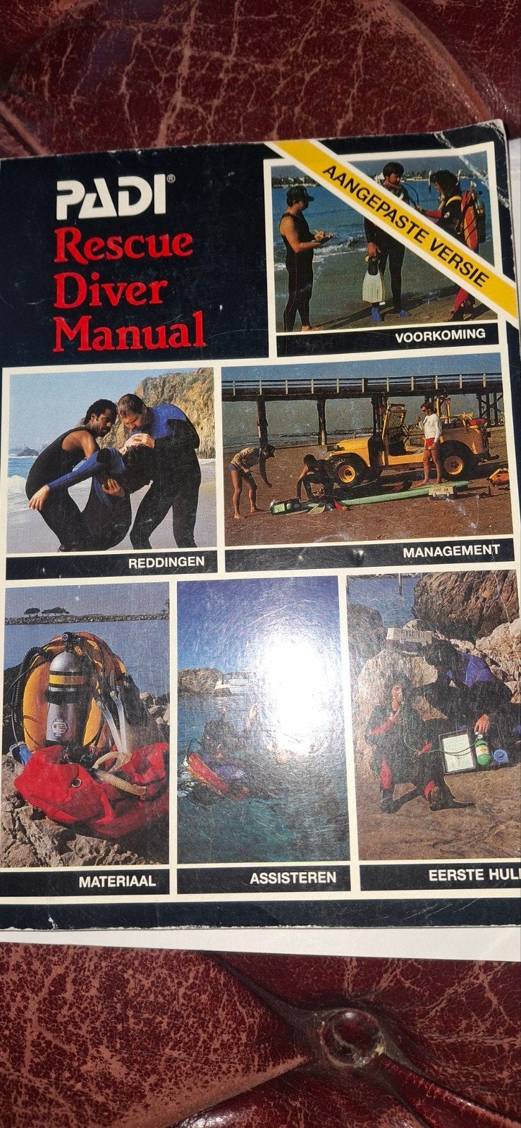 PADI Rescue Diver Manual - Nederlandse Editie, Ophalen of Verzenden, Gelezen, Overige niveaus, PADI