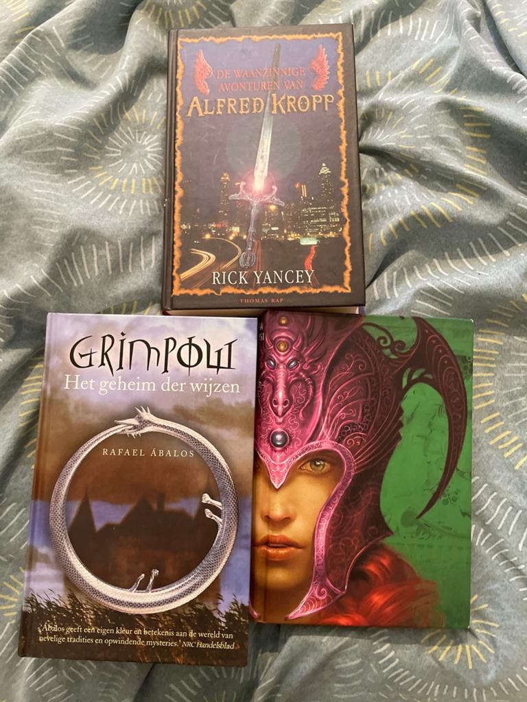 Fantasy Boeken: 3 voor 5 euro, 2 euro per stuk, Ophalen of Verzenden, Gelezen, Fictie