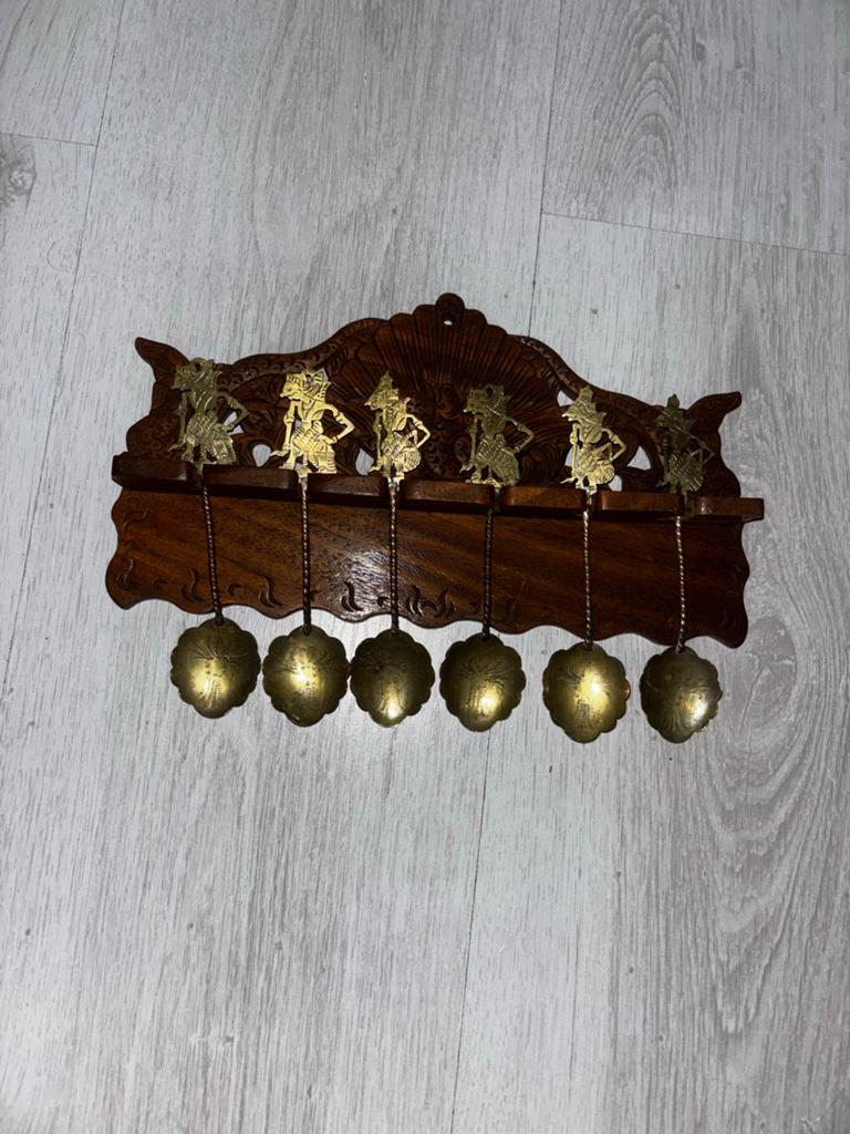 Decoratieve Wajang Lepelrek met 6 Lepels, Ophalen of Verzenden