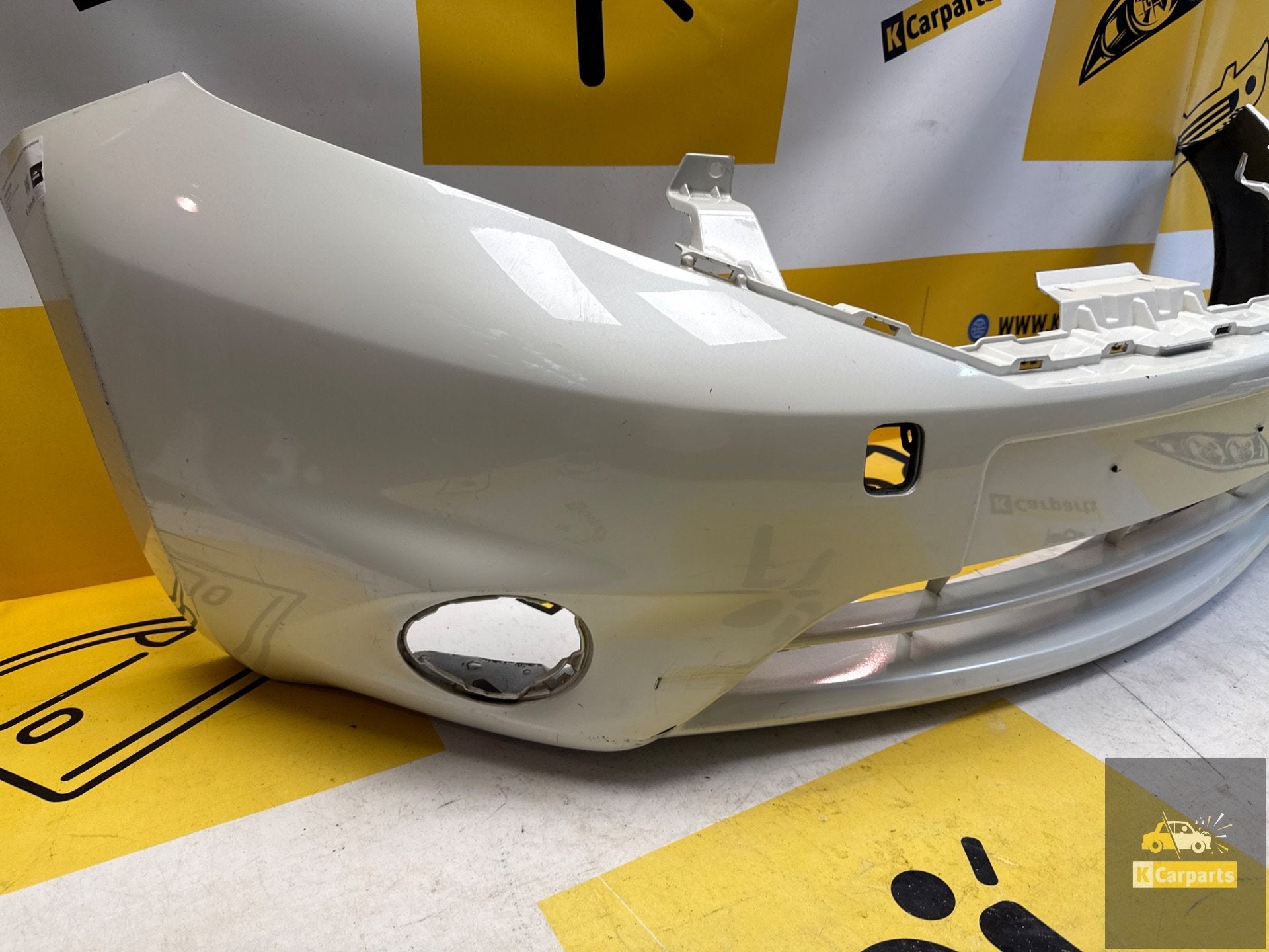 Nissan Note) voorbumper Origineel! 620223VU5H, Voor, Takashima 1-chome 1-1
220-8686  Yokohama, Ophalen of Verzenden, Bumper