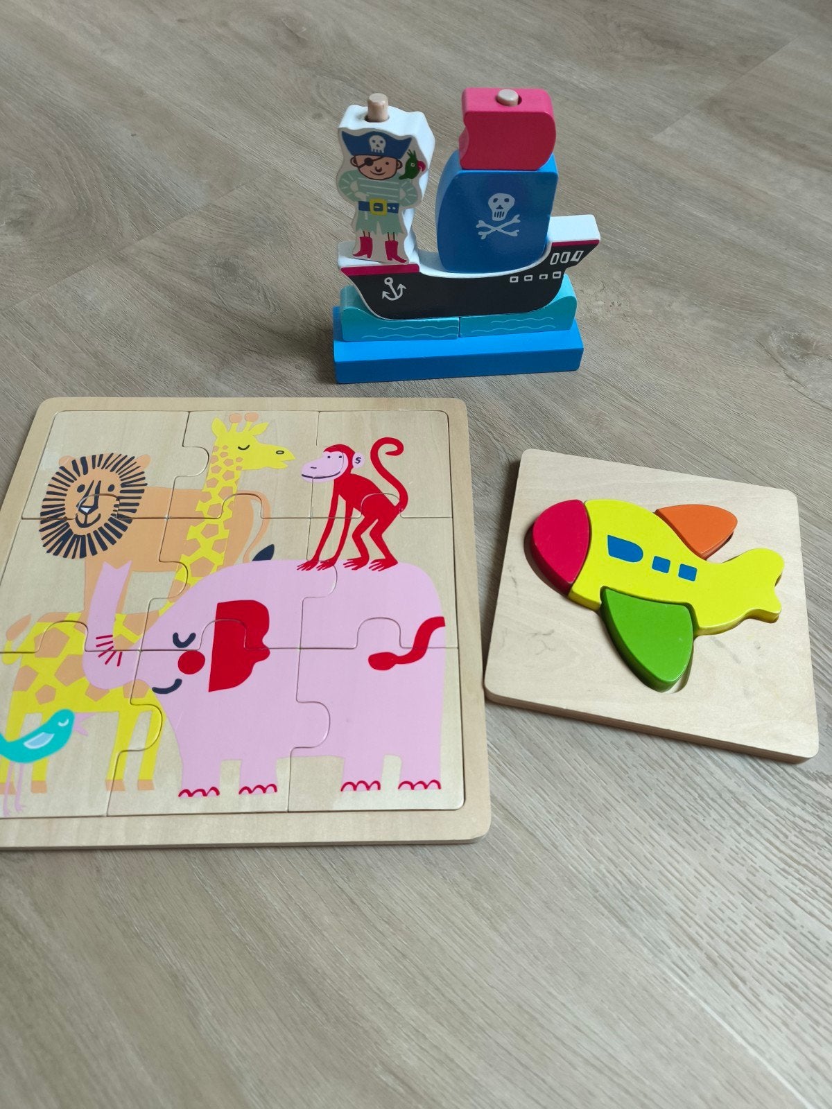 3 Houten Puzzels: Dieren, Vliegtuig & Piratenschip, Ophalen of Verzenden, Zo goed als nieuw, Overige typen