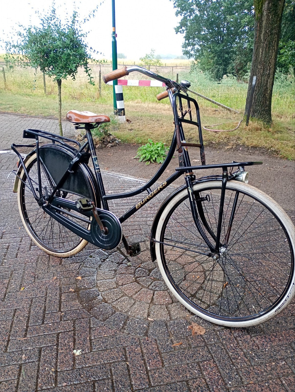 oma fiets, Ophalen