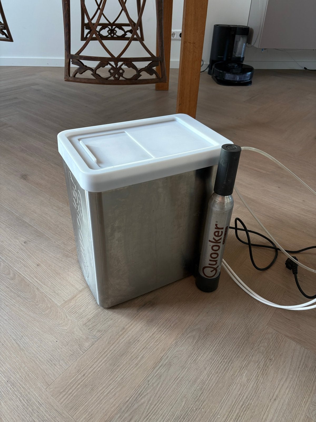 Quooker Cube - Defect - lekt uit gasflesaansluiting, Ophalen, Niet werkend