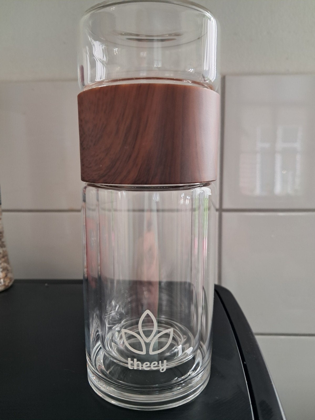 Theeglas van Theey voor losse thee - Nieuw!, Huis en Inrichting, Keuken | Keukenbenodigdheden, Nieuw, Ophalen of Verzenden, Meerkleurig