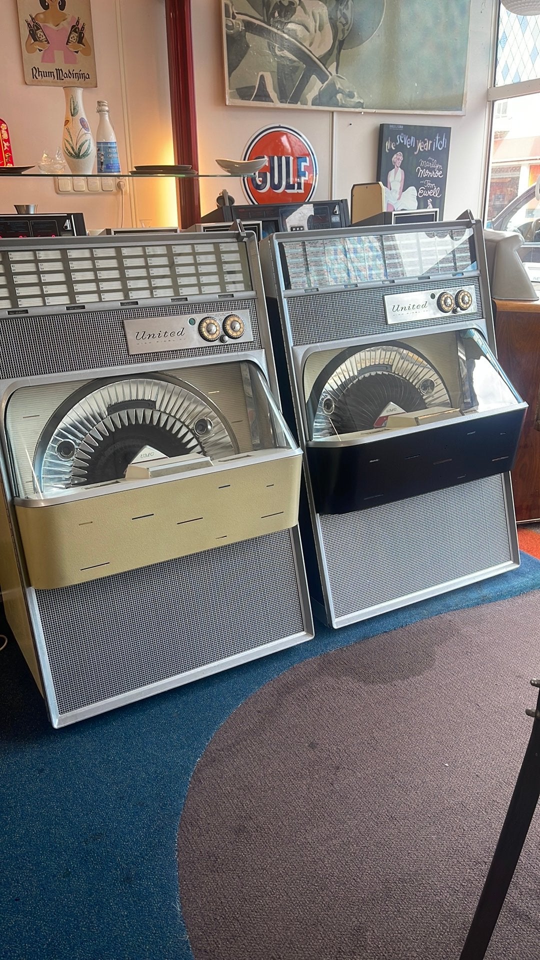 United jukebox, Verzamelen, Automaten | Jukeboxen, Ophalen of Verzenden, Zo goed als nieuw, 1970 tot heden, Overige merken