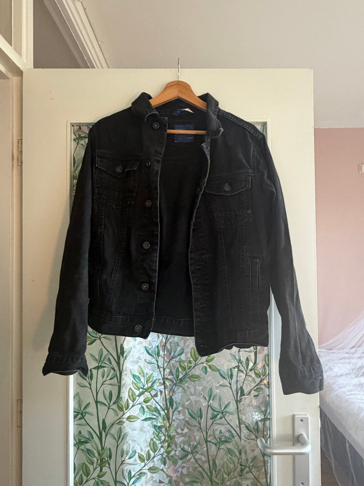 Zwarte spijkerjas van Zara Man, maat S, Kleding | Heren, Ophalen, Zo goed als nieuw, Maat 46 (S) of kleiner, Zwart