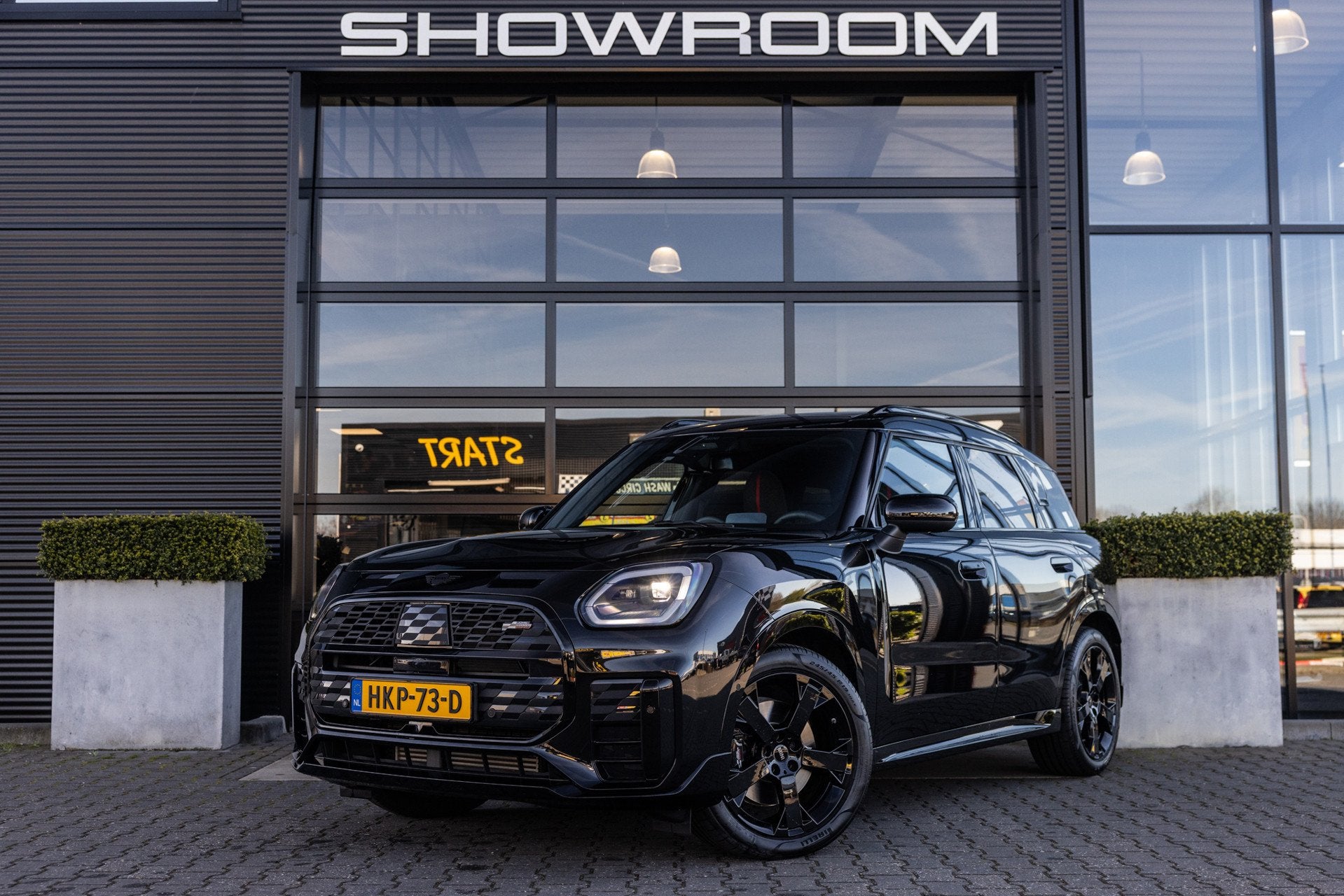 Mini Countryman 1.5 C John Cooper Works NL Auto, Pano, Camer, Dealer onderhouden, Gebruikt, Leder en Stof, Zwart