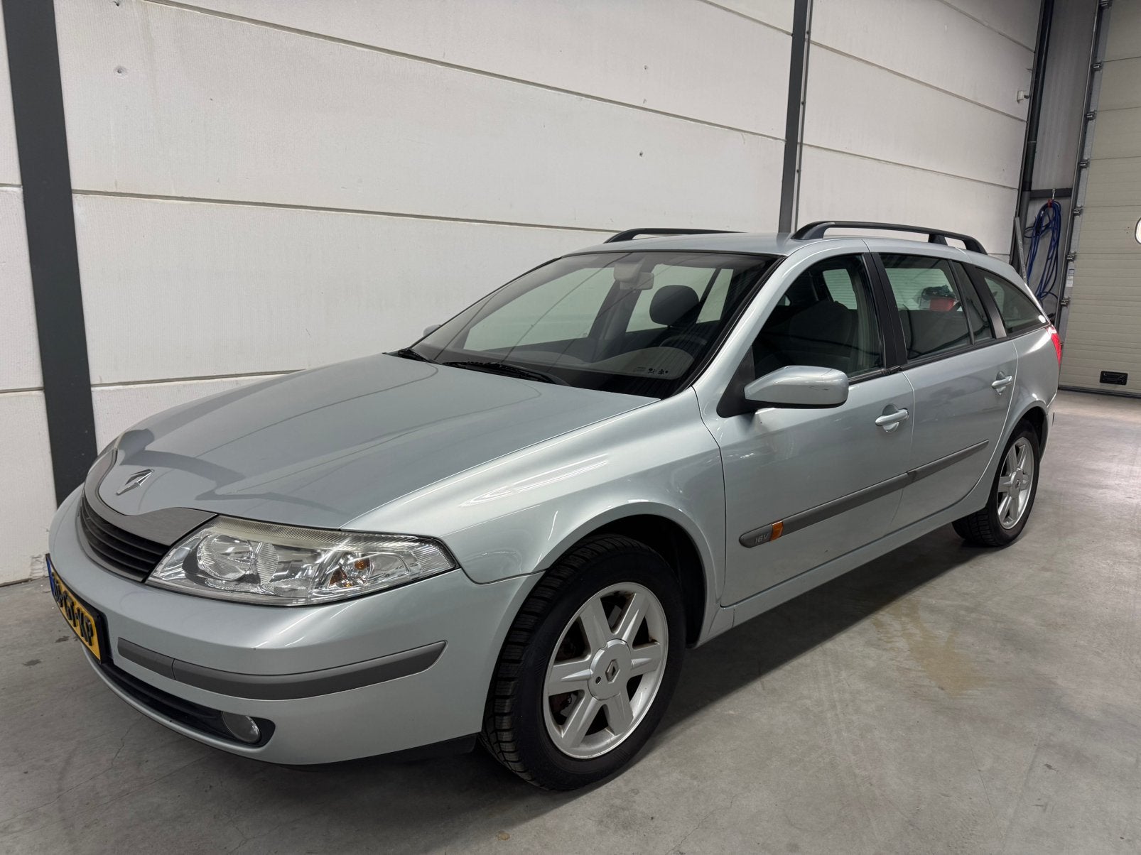 Renault Laguna 1.6 16V 2001 Grijs, Airco, Cruise controle, Voorwielaandrijving, Laguna, Stof, 1280 kg