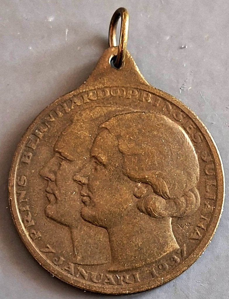 Penning Brons Huwelijk Prinses Juliana Prins Bernhard 1937, Ophalen of Verzenden, Brons, Nederland