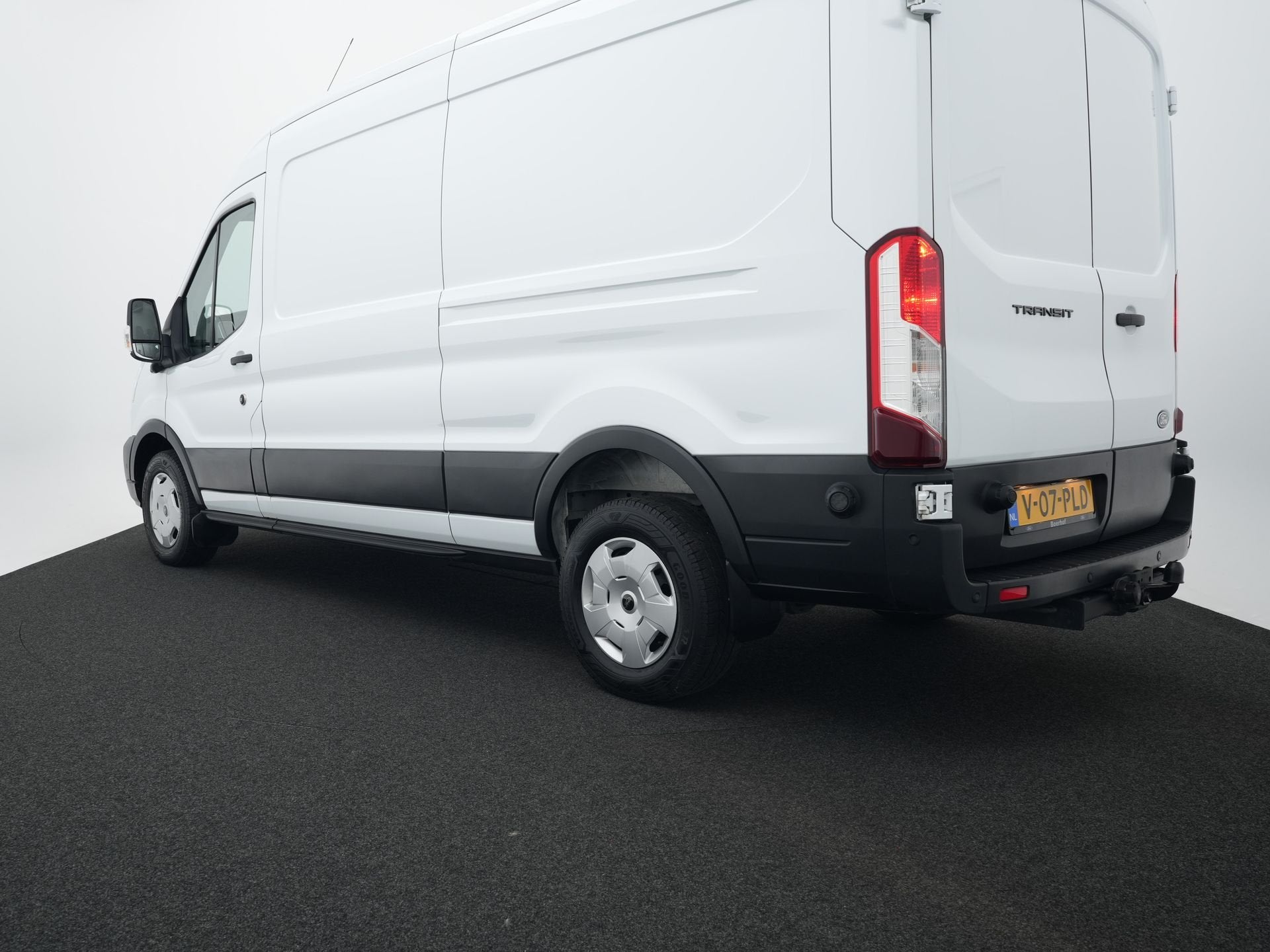 Ford Transit 350 2.0 TDCI 130 pk L3H2 Trend RWD Trekhaak | A, Auto's, Bestelauto's, Keurmerk '100% Onderhouden', 12 maanden, 4 cilinders