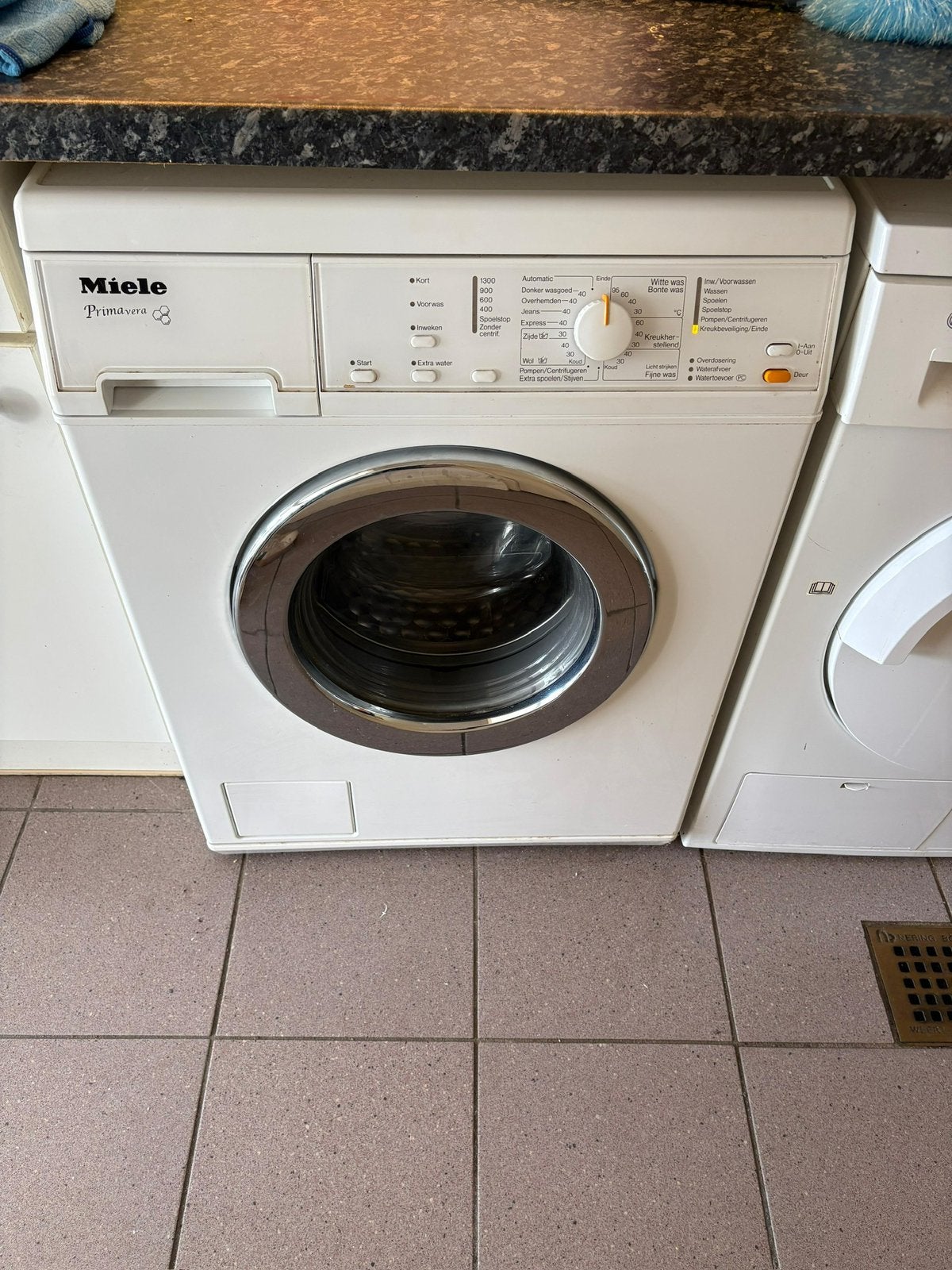 Betrouwbare Miele Primavera W3121 wasmachine Goed werkend, Ophalen, 1200 tot 1600 toeren, Gebruikt, 4 tot 6 kg