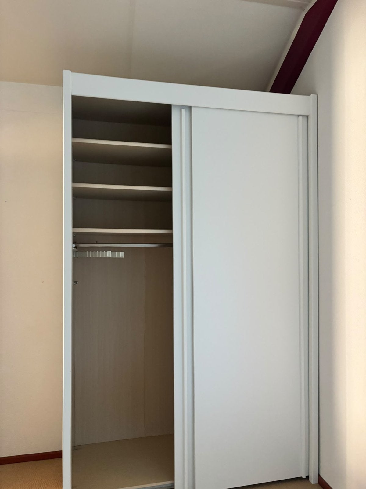 Kledingkast van goede kwaliteit met schuifdeuren, Ophalen, Gebruikt, 100 tot 150 cm, 200 cm of meer