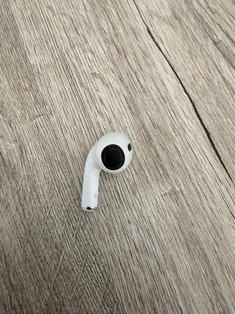 Apple AirPods Pro (2e generatie) - Rechteroordopje, Telecommunicatie, Mobiele telefoons | Oordopjes, Ophalen of Verzenden, Zo goed als nieuw