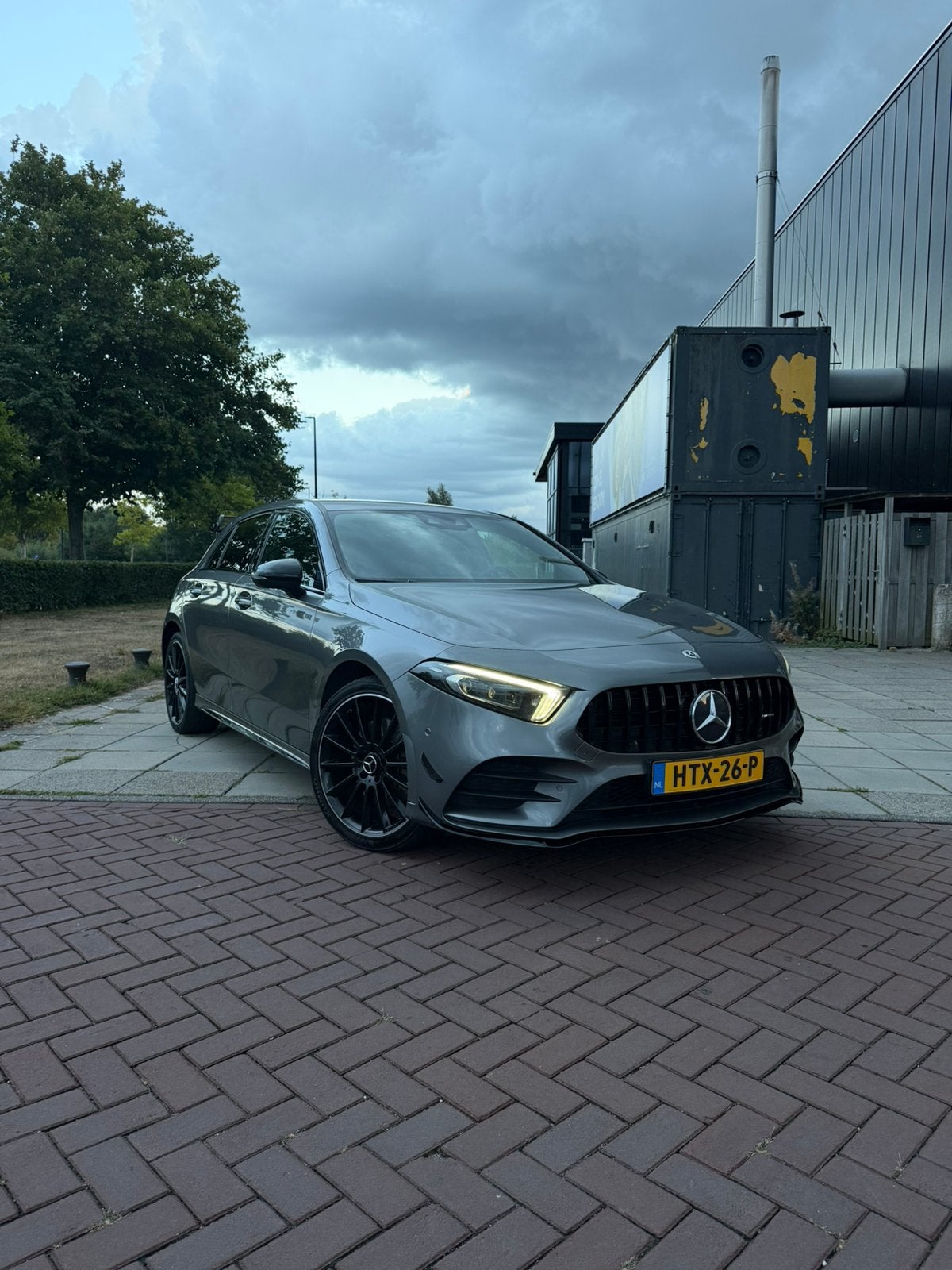 Mercedes A 250e 2021 amg pakket, Auto's, Mercedes-Benz, 77 km/l, 1398 cc, Alcantara, Te koop