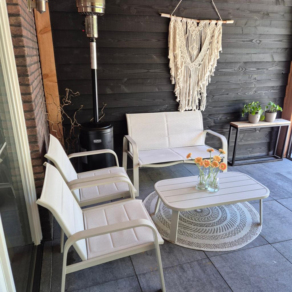 Wakefield loungeset: 2 stoelen, bankje en tafel - z.g.a.n., Tuin en Terras, Tuinsets en Loungesets, 4 zitplaatsen, Aluminium, Ophalen of Verzenden