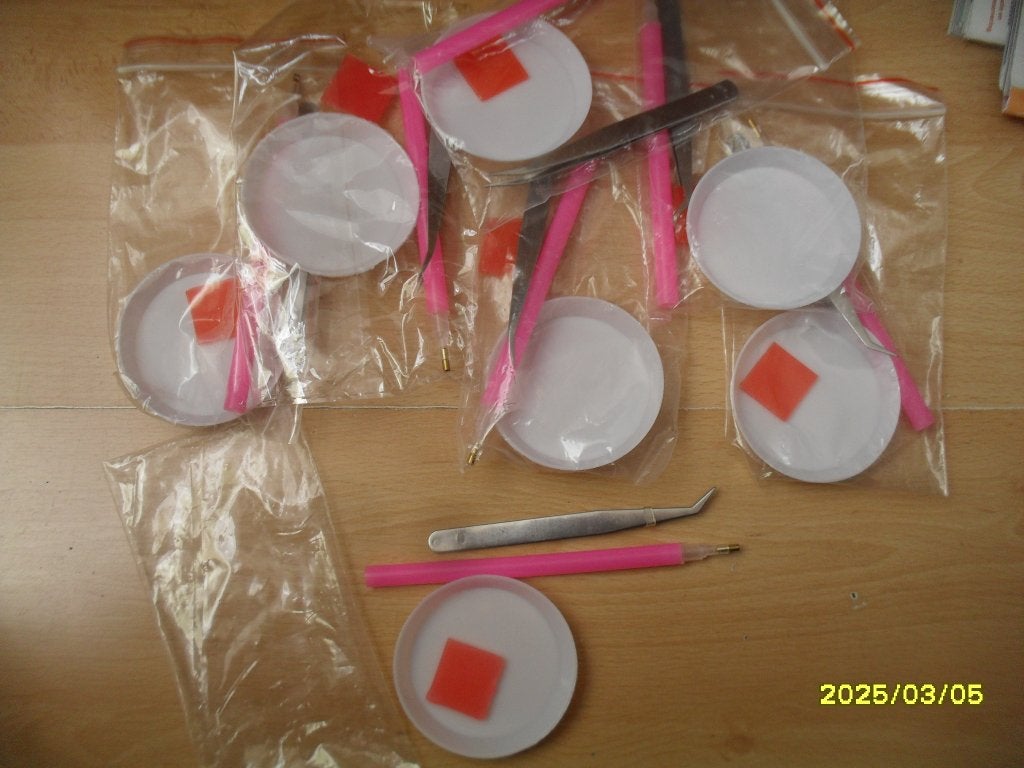 8 NIEUWE setjes Diamond Painting tools, mag in delen weg, Diamond painting, Nieuw, Ophalen of Verzenden, Kunststof