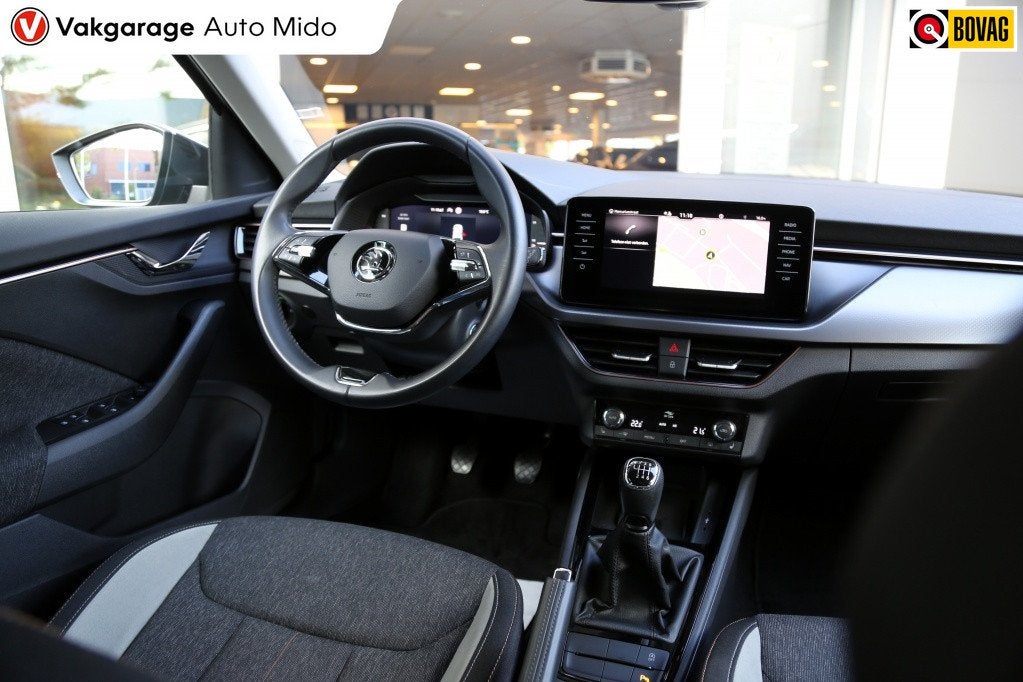 Skoda Kamiq 1.0 TSI Business Edition | Elektr. wegklapbare t, Auto's, Keurmerk '100% Onderhouden', Gebruikt, 610 kg, Origineel Nederlands