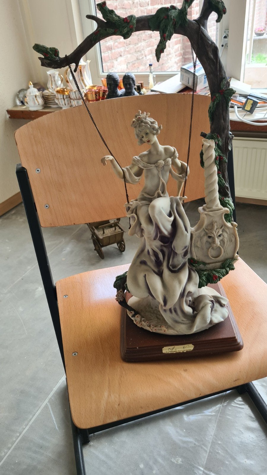 Art Nouveau Beeldje Dame op Schommel, Ophalen, Art nouveau, 20 - 50 cm, Beeld