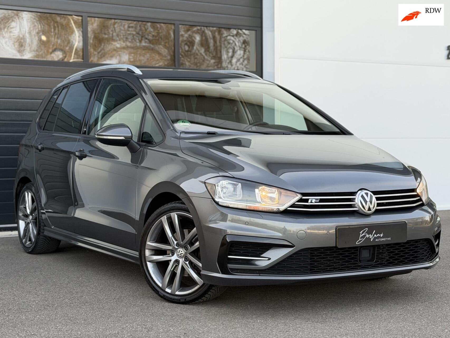 Volkswagen Golf Sportsvan 1.4 TSI R-line Automaat|Stoelverw, Auto's, Volkswagen, Gebruikt, 4 cilinders, 1283 kg, Golf Sportsvan