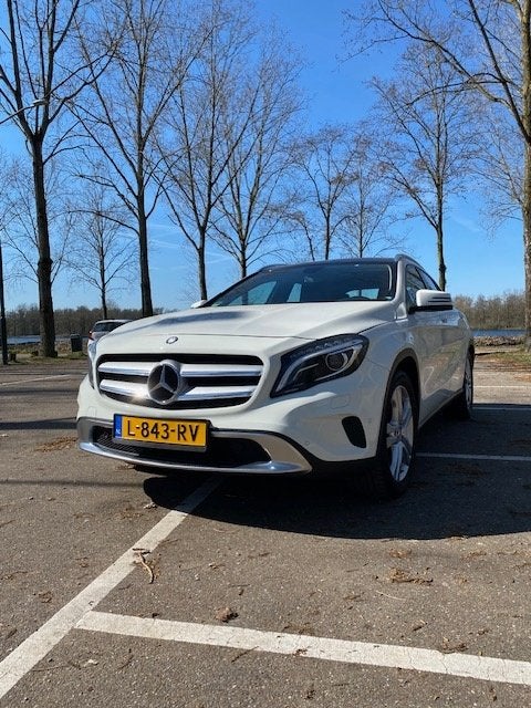 Mercedes-Benz GLA Gla180 1.6 90KW Aut7 2015 Wit, Auto's, Zwart, 4 cilinders, 715 kg, 1595 cc