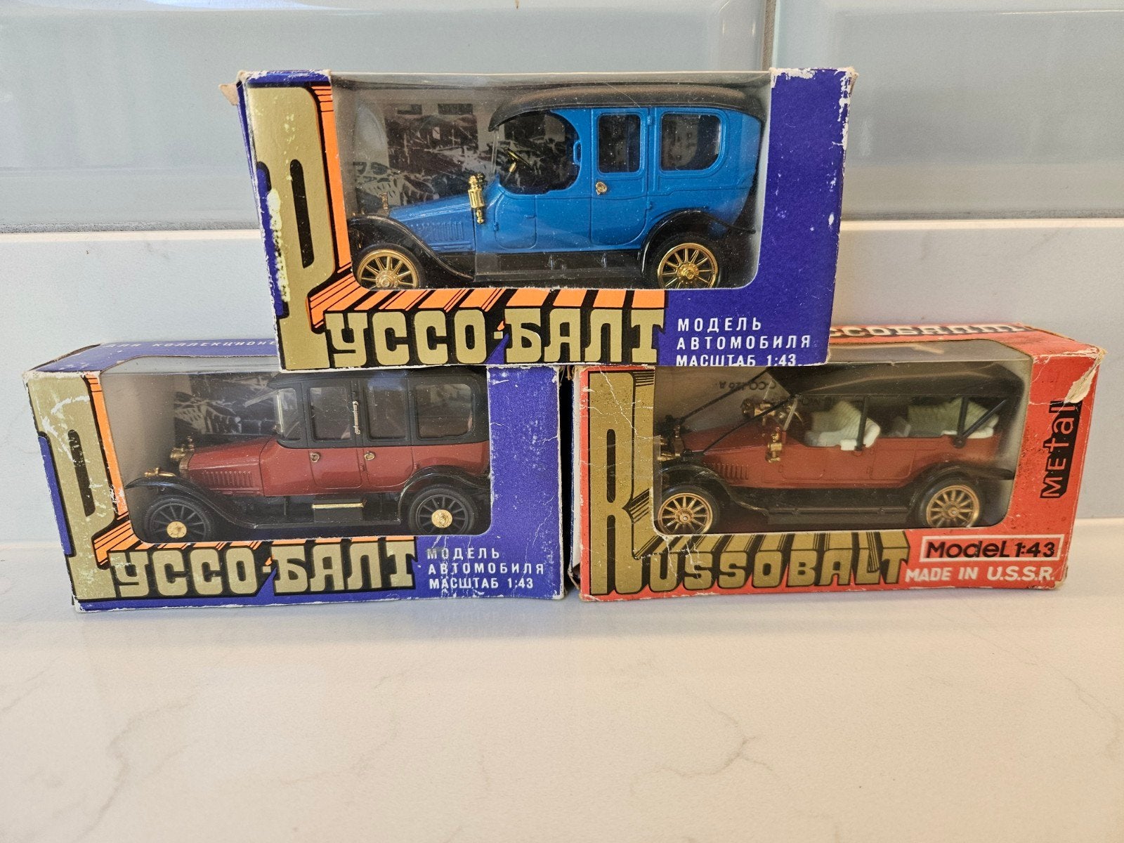 3x Russobalt Novoexport Made in USSR Saratov schaalmodel, Hobby en Vrije tijd, Modelauto's | 1:43, Ophalen of Verzenden, Zo goed als nieuw