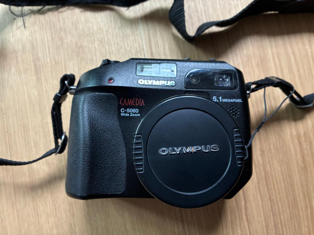Olympus C-5060 Wide Zoom Digitale Camera 5.1 Megapixel, Ophalen of Verzenden, Gebruikt, Olympus, 4 t/m 7 keer
