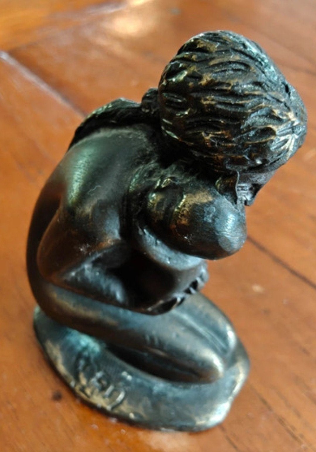 bronzen beeldje moeder met kind, Ophalen of Verzenden, Gebruikt, Mens