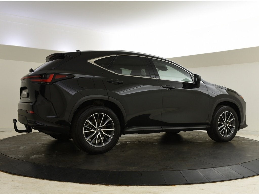 Lexus NX 450h+ AWD Luxury Line | Trekhaak | Blindspot | El., Automaat, Gebruikt, Zwart, 4 cilinders