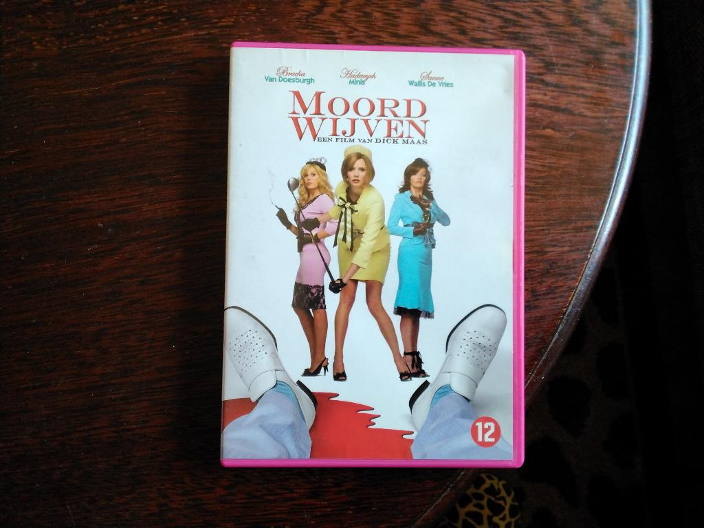 Moordwijven, origineel, Vanaf 12 jaar, Ophalen of Verzenden, Zo goed als nieuw, Komedie