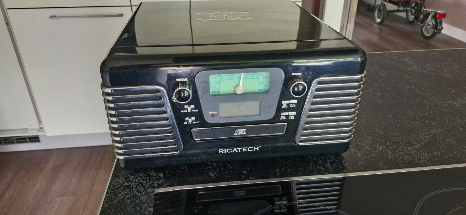 Radio / platenspeler / usb / ricatech / bezorgen, Audio, Tv en Foto, Platenspelers, Ophalen of Verzenden, Zo goed als nieuw, Overige merken