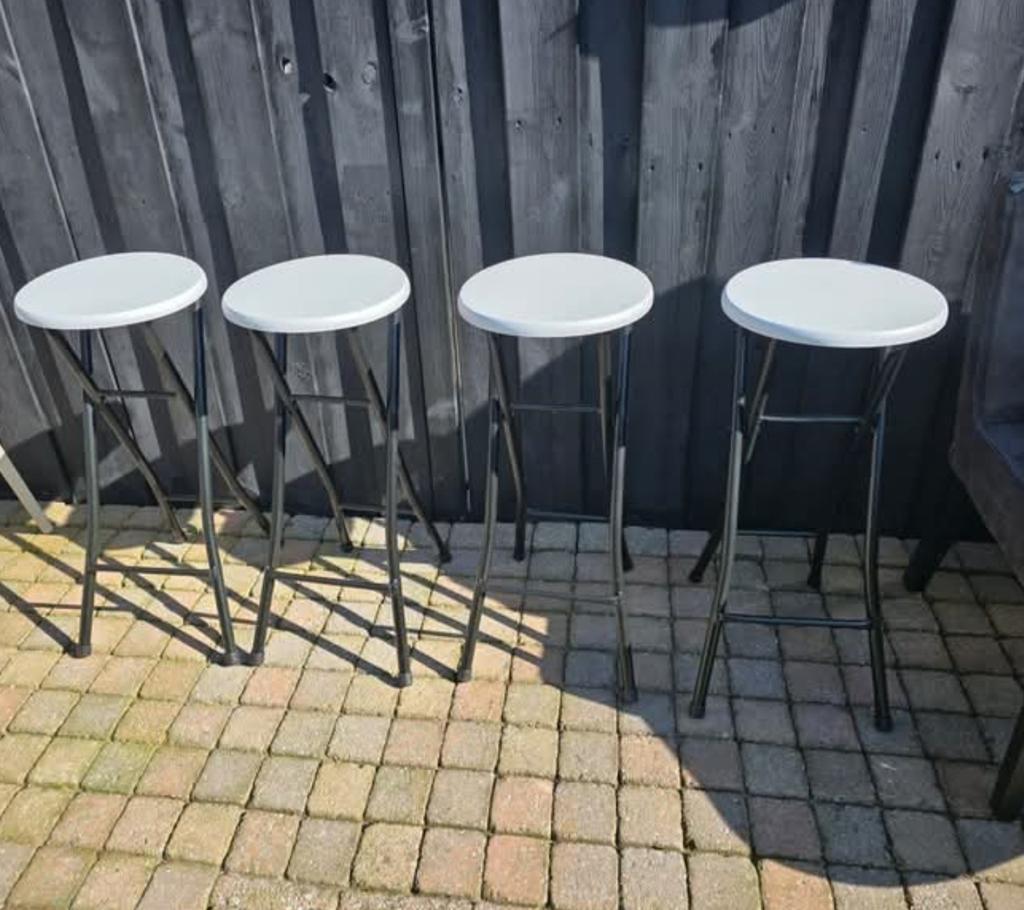 4 zo goed als nieuwe krukken, Huis en Inrichting, Barkrukken, Ophalen, 60 tot 90 cm, Zo goed als nieuw, Metaal