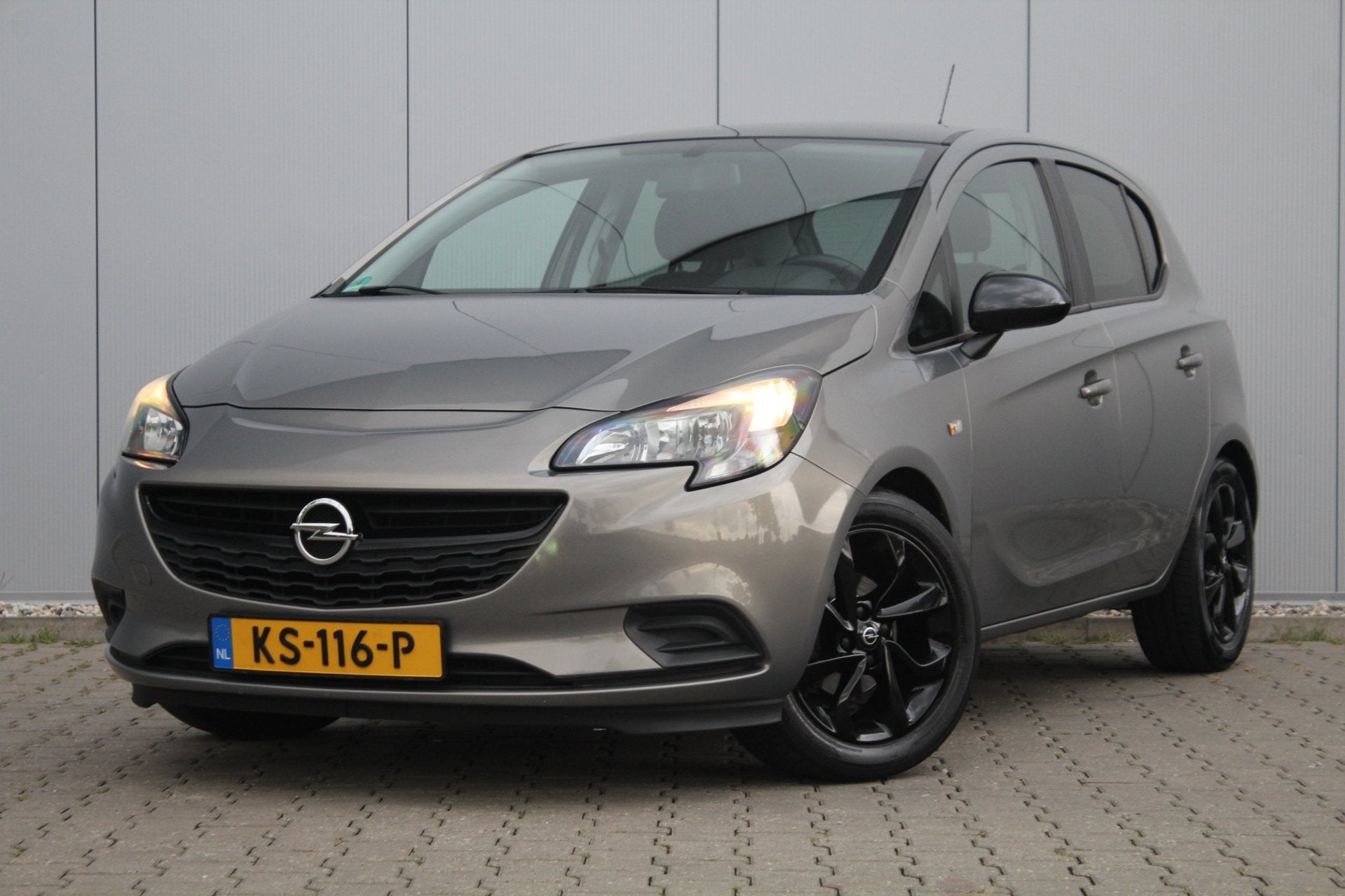 Opel Corsa 1.4 Color Edition | 5 Deurs | Trekhaak | Airco |, Auto's, Voorwielaandrijving, Gebruikt, 4 cilinders, Bruin