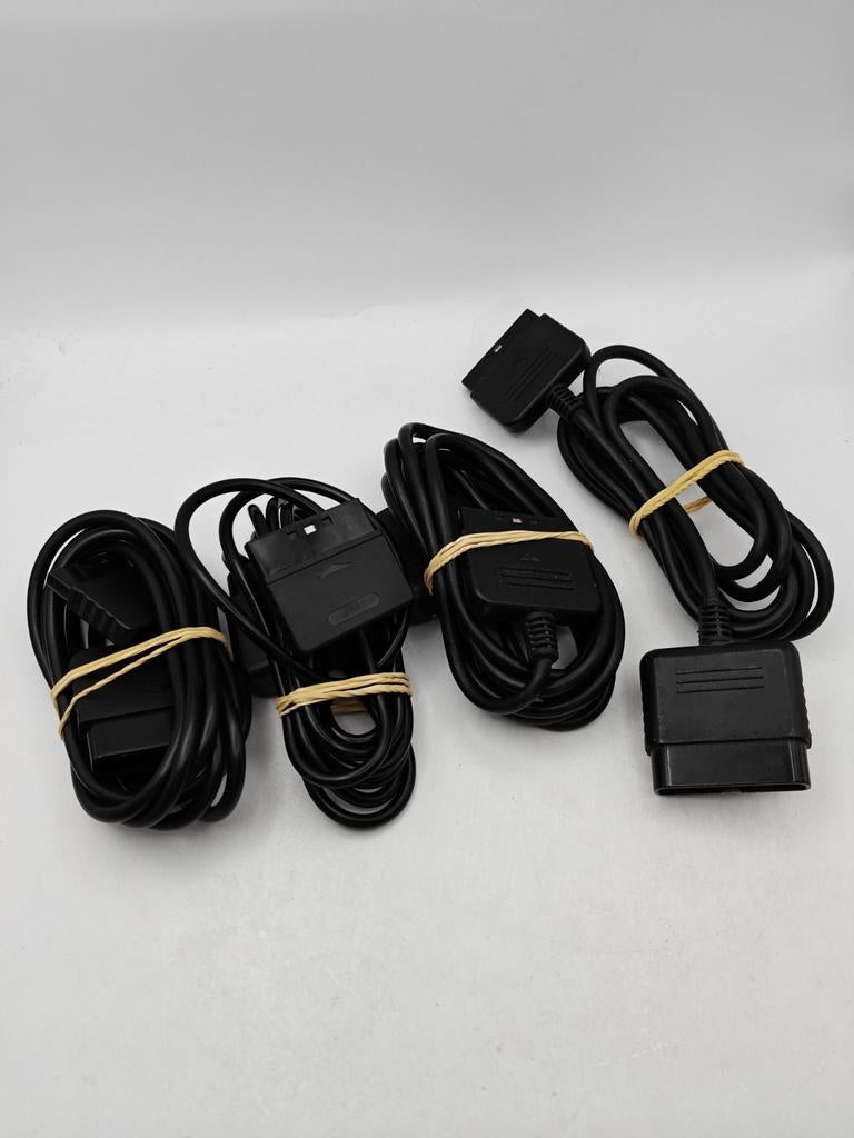 PS2 Controller Verlengkabels (4 stuks), Spelcomputers en Games, Games | Sony PlayStation 2, Gebruikt, Avontuur en Actie, 1 speler