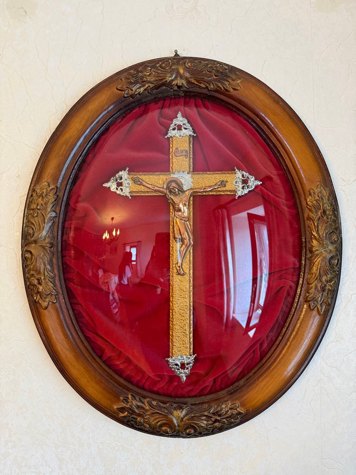 Antiek Kruisbeeld in Ovale Lijst - Religieuze Kunst, Antiek en Kunst, Antiek | Religie, Ophalen