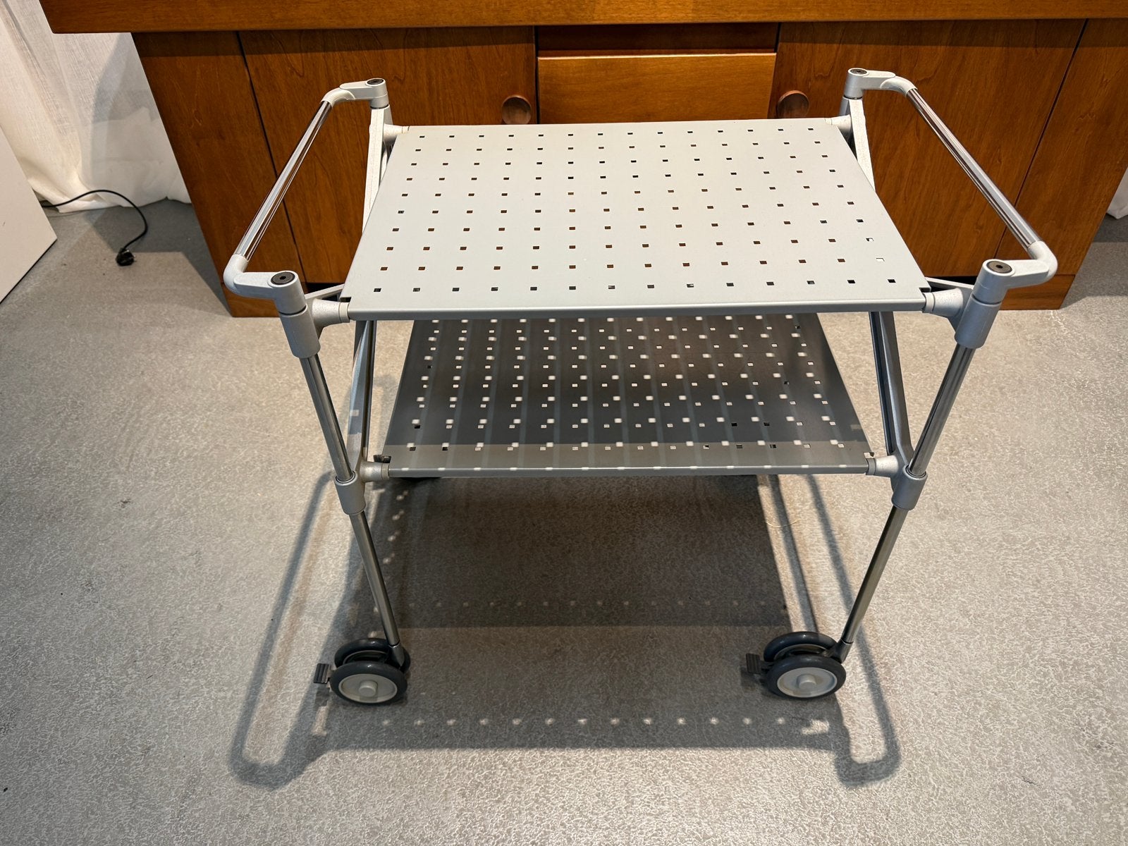 Kartell OXO trolley, Ophalen, 50 tot 100 cm, Trawlerkade 44 IJmuiden, Info@vintagehaarlem.nl